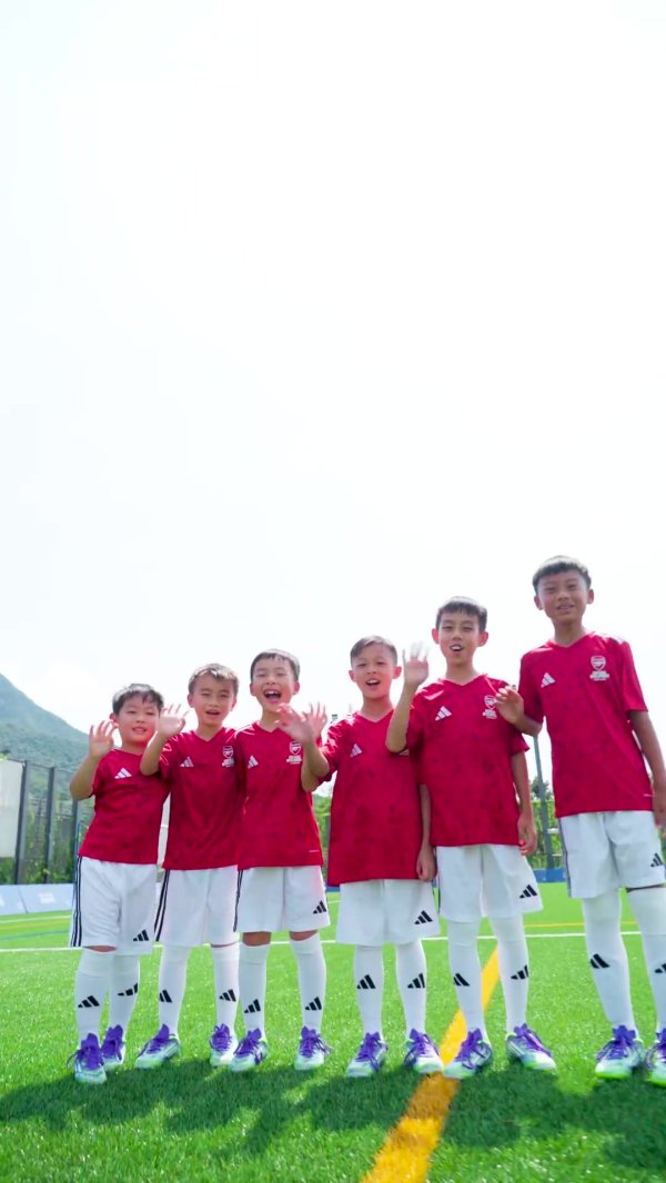 阿尔特塔对话小球迷：服气+贫穷，你们也不错踏上英超赛场