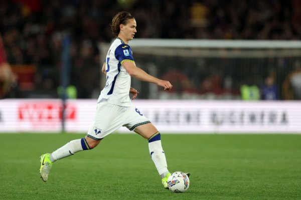 斯基拉：罗马和维罗纳就吉拉迪伸开新一轮研讨，球员将签约5年