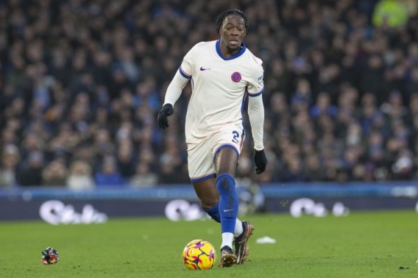 记者：纽卡专门切尔西中卫迪萨西，已与球员进行战斗