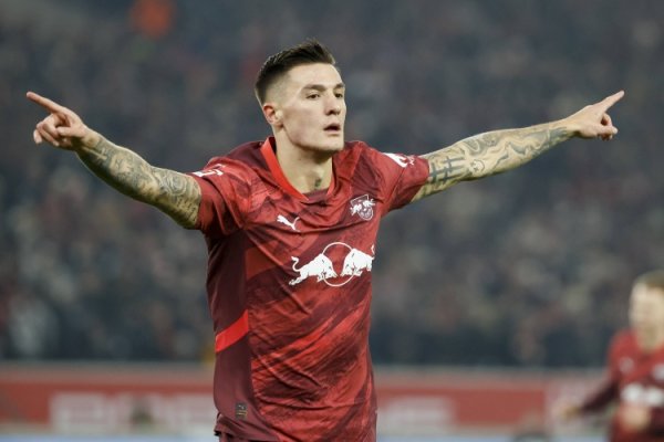 要起始了！德太空：曼联准备匹配纽卡报价，一切将取决于塞斯科