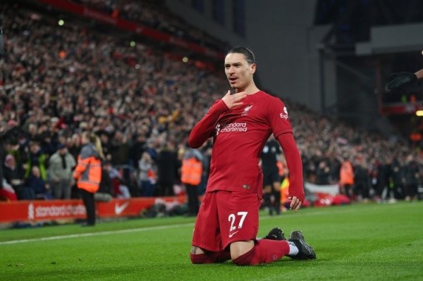 记者：努涅斯可能今天跟利物浦队友告别，随后前去德国体检