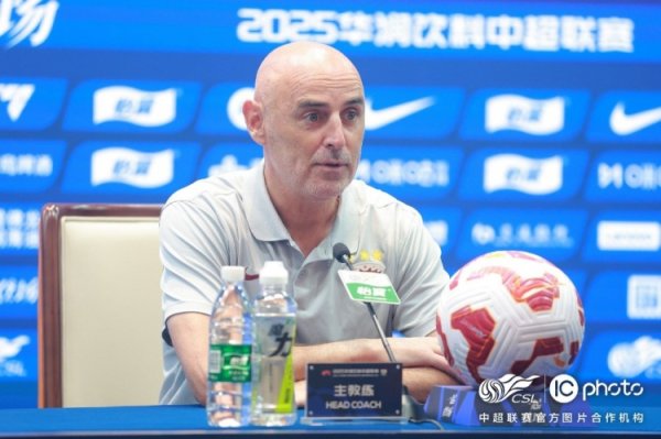 穆斯卡特：梅伦多对球队战略的适应时东谈主满足，咱们对他充满信心