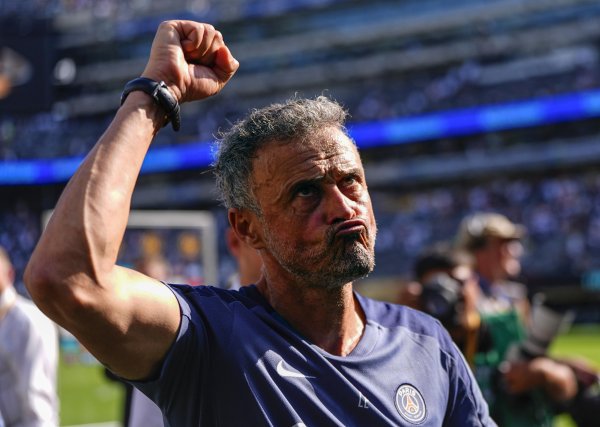 冲击第6冠！恩里克抓教糊口第2次在统一个当然年夺得5座冠军