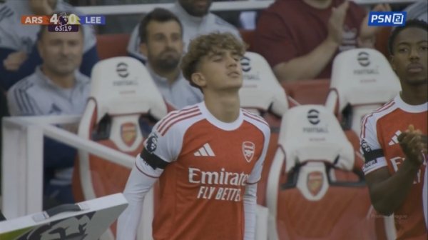 小孩哥首秀！15岁天才少年说念曼登场，他是英超历史第二年青球员