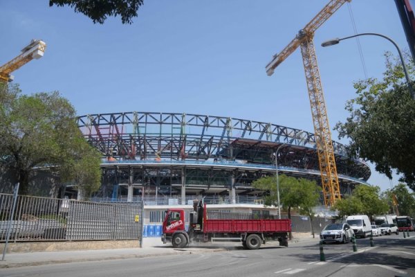 世体：巴萨欧冠首轮或将客场作战，为诺坎普争取更多准备技能