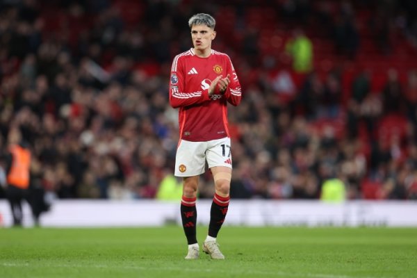 记者：加纳乔完成体检&签约在即，切尔西瞻望24小时内官宣