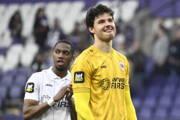 天外体育：曼联已为引进安特卫普23岁门将拉门斯而提交了走动单