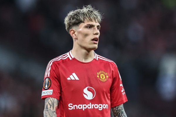 记者：加纳乔如故完成体检，行将与切尔西签下7年协议