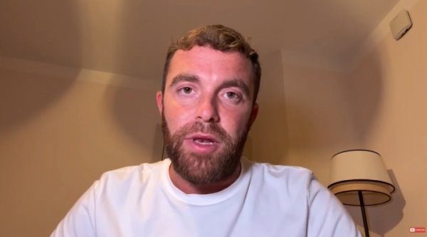 罗马诺重申：我的音信源暗示曼城和多纳鲁马达条约，球员说yes