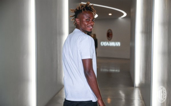 隆戈：富勒姆与米兰就丘库埃泽达理论契约，总价2400万到2500万欧