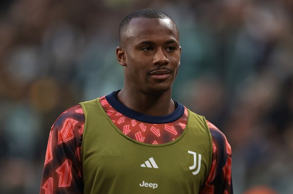 迪马济奥：贝西克塔斯与尤文商谈贾洛转会，展望几小时内齐全契约