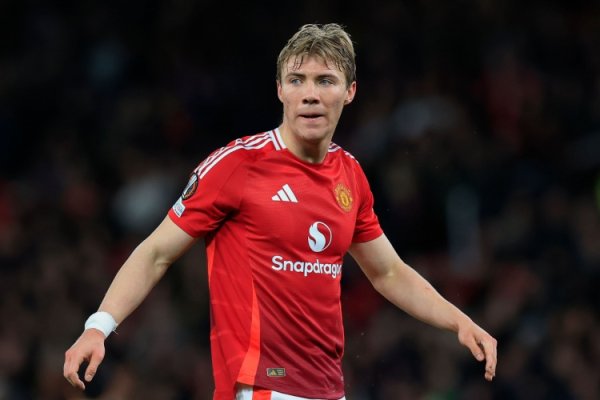 太空：那不勒斯仍在与曼联就霍伊伦进行琢磨，球员本东谈主风景加盟