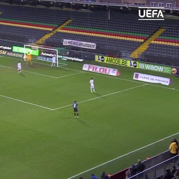 不光会守门!拉门斯后生欧冠曾头球绝平皇马，曼联球迷:浩瀚有救了