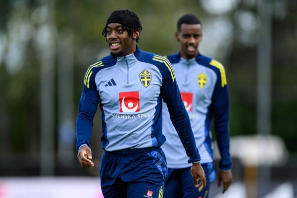 伊兰加：伊萨克特地专注且办事，他如今去了利物浦我祝他好运