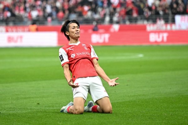 适度罢赛，兰斯官方：日本国脚中村敬斗应允留队，将复原教授