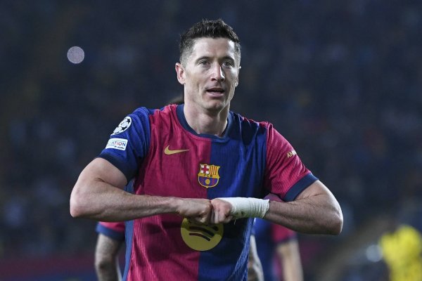 世体：莱万成果比25岁时还高，在巴萨场均0.68球，多特场均0.55球