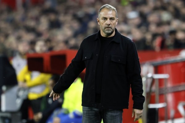 世体：弗里克屡次半场换东谈主调度，导演了多场改动时局的逆转好戏