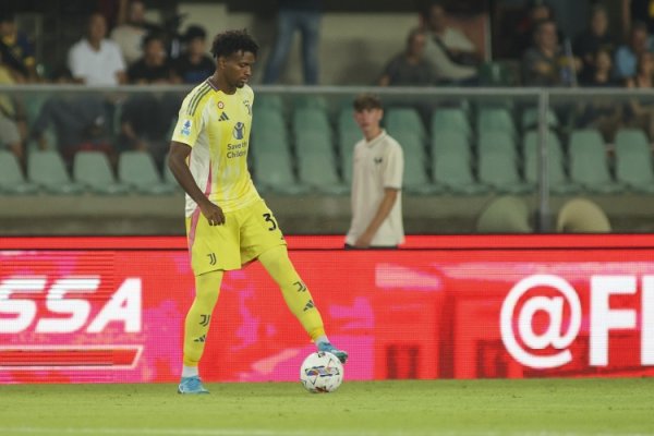 尤文臣方：卡巴尔右大腿股二头肌中度损害，两周后复查