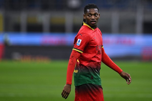 卡萨诺：我跟莱奥没仇，他认为我方是天才但他200万年薪皆不配拿