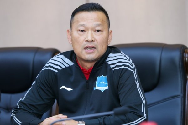 武汉女足主帅：球队之后全力备战全运会 女足冠军杯见地投入四强