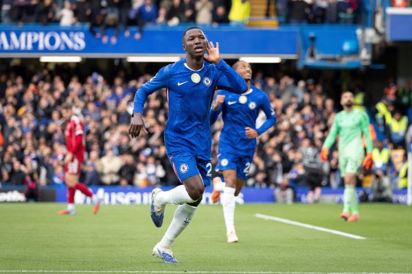 兰帕德：能领路东谈主们拿凯塞多来相比坎特和马克莱莱，他确乎出色