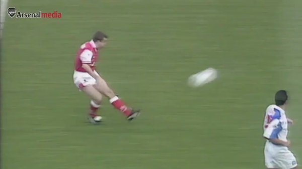 神话的开动！29年前的今天温格握教枪手首秀，阿森纳2-0布莱克本