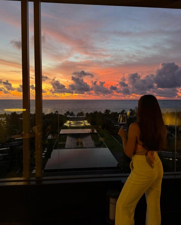 至人眷侣😍侯永永社媒荒僻晒出女友像片，两东谈主已低调相恋多时