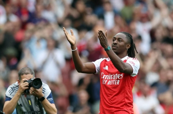 本赛季英超未破门球员射门榜：埃泽17次居首，库尼亚15纪律二