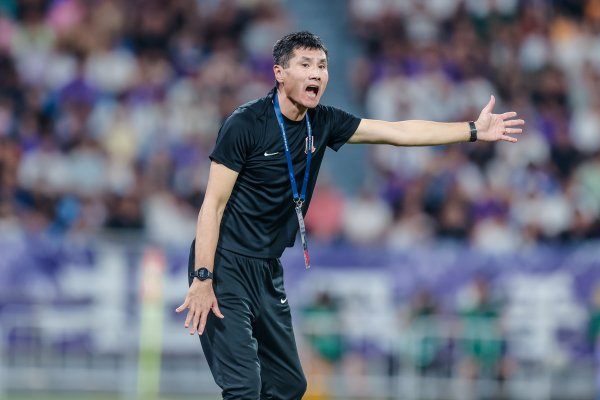 足球报：西海岸派出最强气势，从首发就可看出阻击蓉城的决心