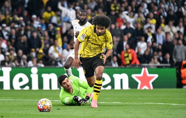 米体：都沃念念要速率快、能单兵作战的边锋，阿德耶米适应条款