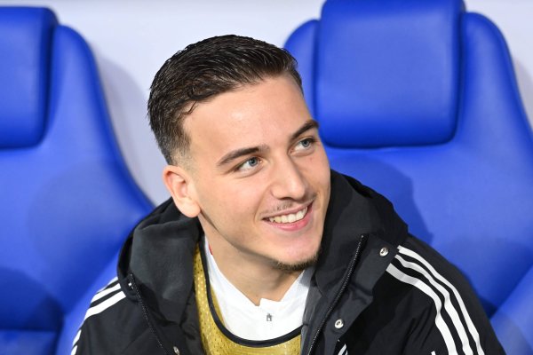 德太空：瓜迪奥拉绝顶赏玩科隆20岁时尚马拉，已派球探现场考验