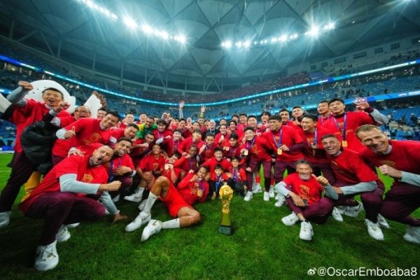 奥斯卡道喜海港夺冠：道喜通盘我的队友、一又友和球迷们🏆