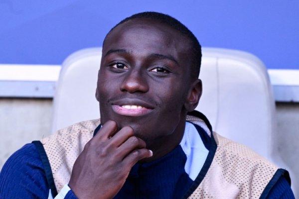 还有2年协议😟门迪时隔半年复出又伤了 8个月踢1场身价剩1000万