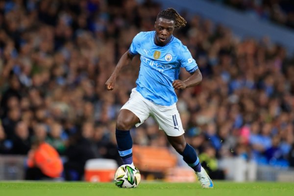 本赛季1球3助攻！多库创造8次紧要契机+40次过东说念主均为英超同时最多