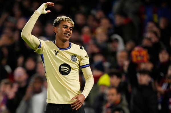 遥遥跨越！亚马尔本赛季西甲收效过东谈主60次，比第二名姆巴佩多21次